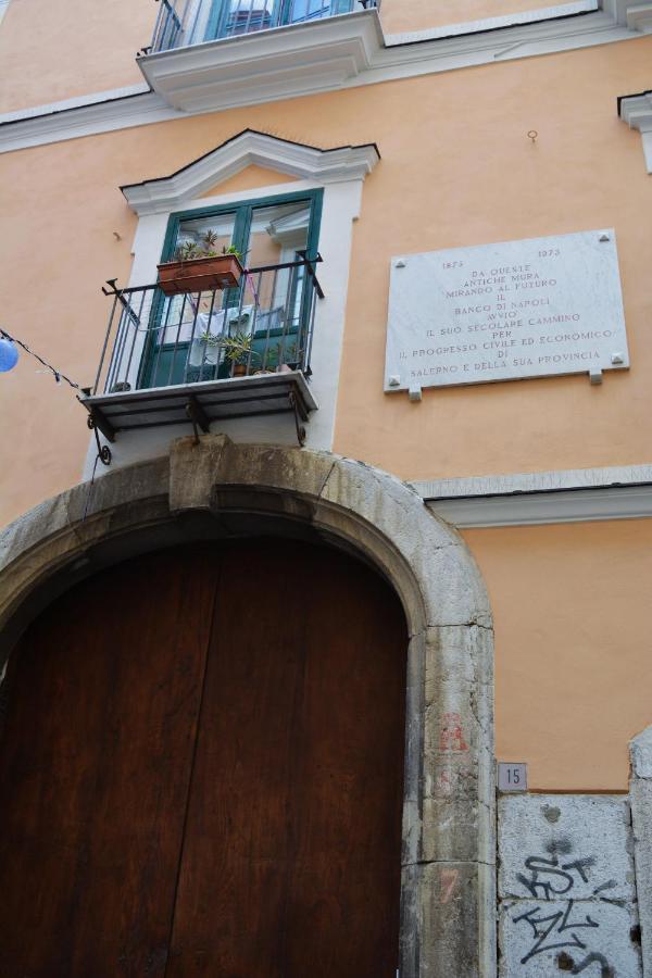 Apartament Porta Felu Salerno Zewnętrze zdjęcie